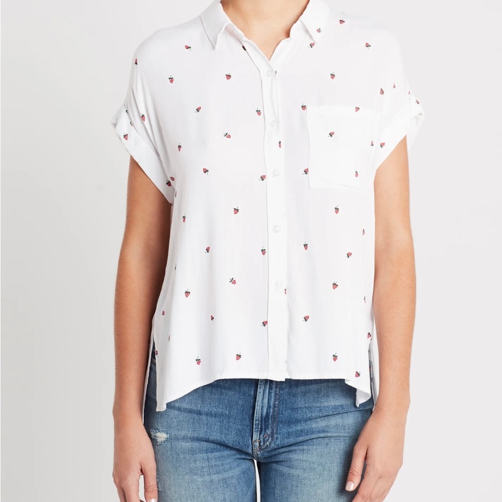 Rails. Strawberry button down!! Sz L